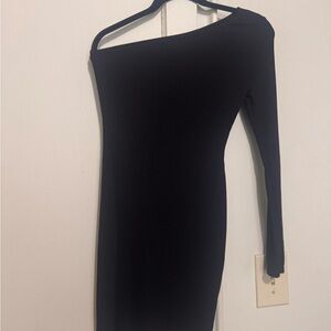 Boohoo One-Shoulder Black Dress